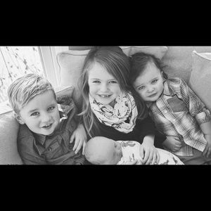 Meet your Posher, Courtney